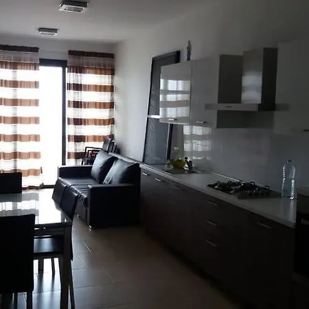 Seafront Apartamento St. Paul's Bay