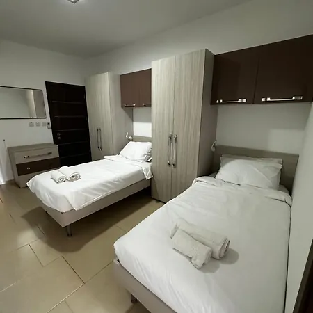 Seafront Апартаменты